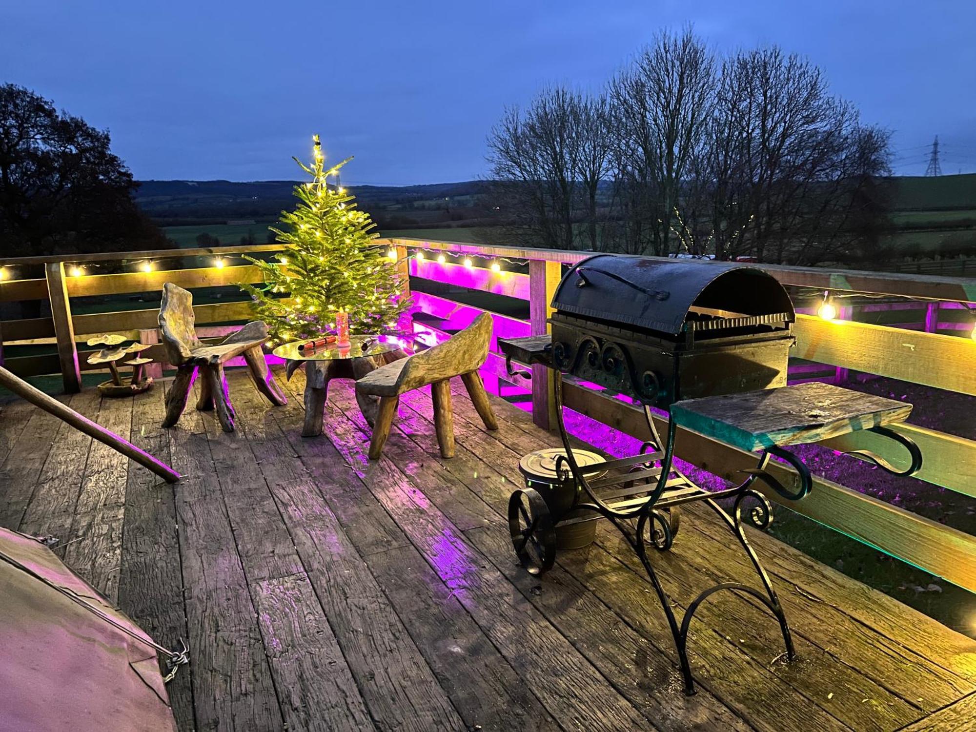 Burtree Country House, Tipi'S, Treehouse & Lodge & House Rooms With Hot Tubs In A Private Garden Тирск Екстериор снимка