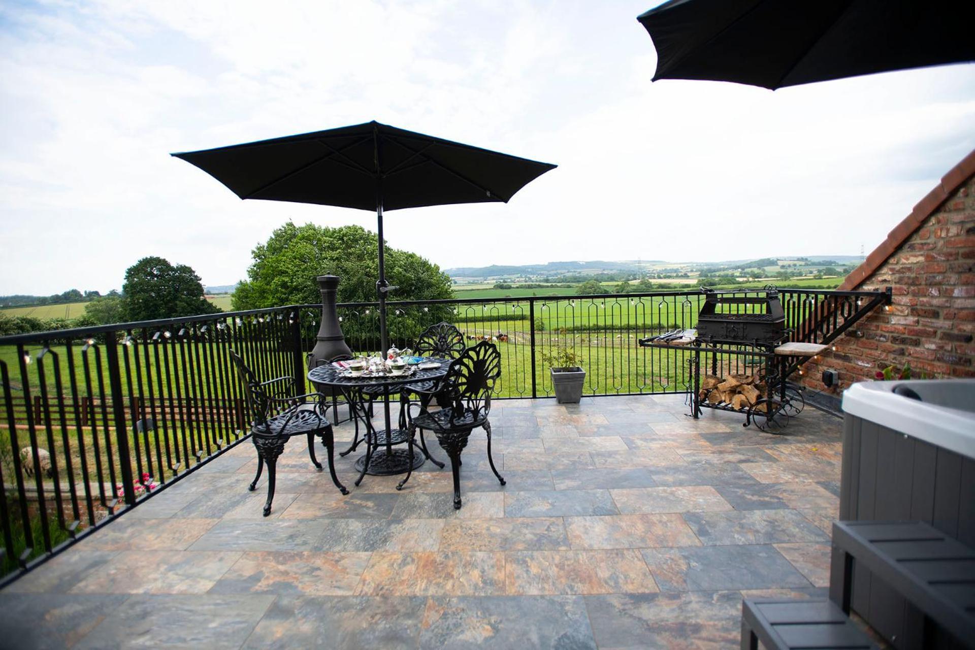 Burtree Country House, Tipi'S, Treehouse & Lodge & House Rooms With Hot Tubs In A Private Garden Тирск Екстериор снимка