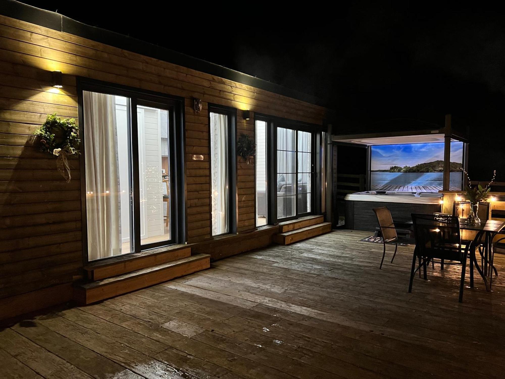 Burtree Country House, Tipi'S, Treehouse & Lodge & House Rooms With Hot Tubs In A Private Garden Тирск Екстериор снимка